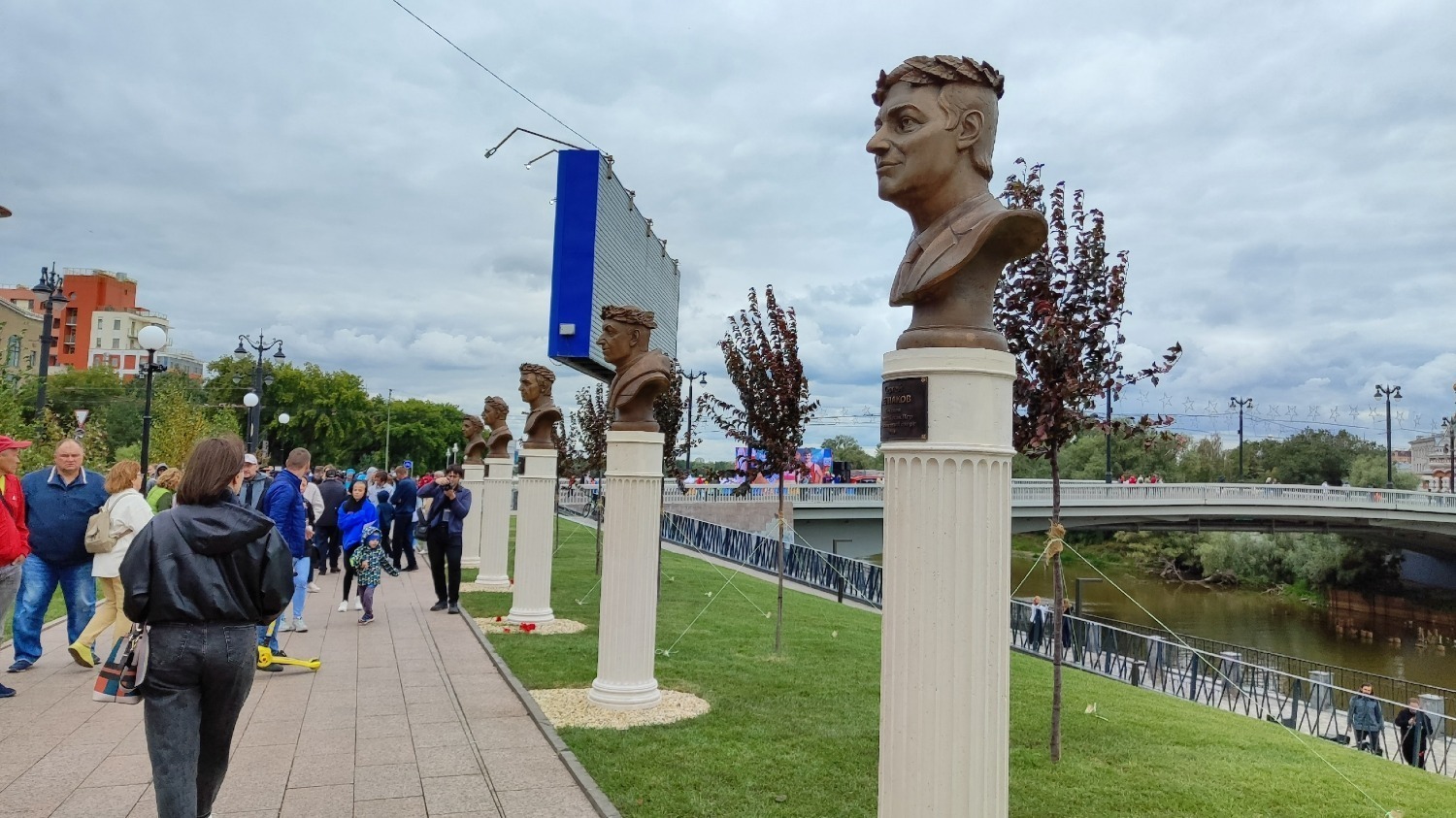 В Омске на Аллее олимпийцев и у памятника Бухгольцу поставили камеры видеонаблюдения
