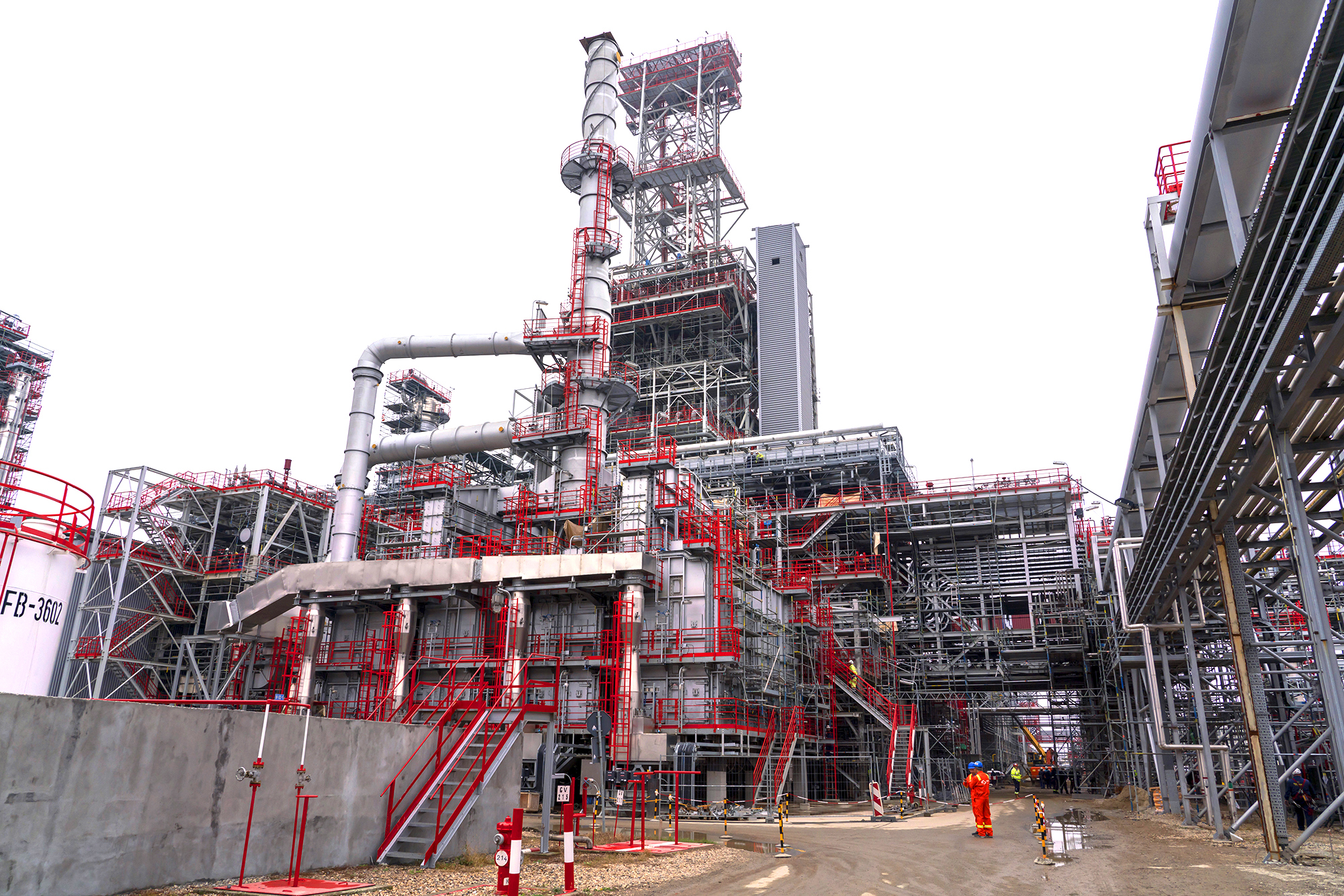 «Газпром нефть» показала новый комплекс с максимально возможной глубиной переработки