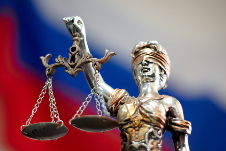 Суд Омска пересмотрел приговор экс-чиновниц по делу о получении взяткок