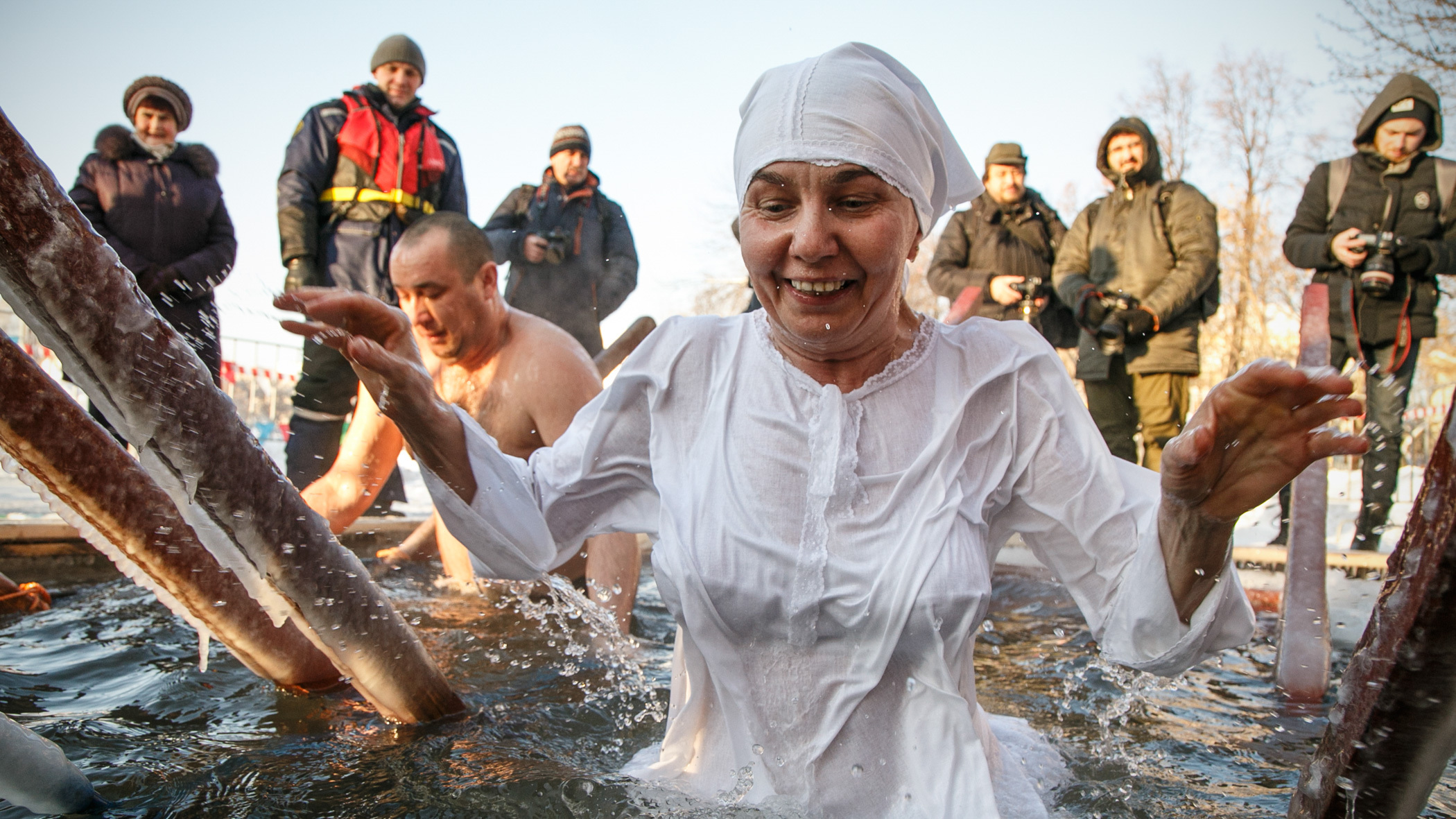 В Омской области не стали запрещать крещенские купания