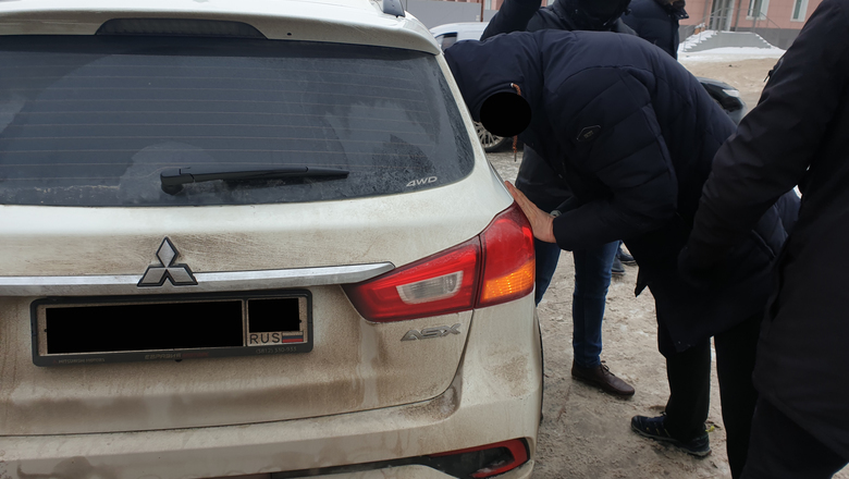 Омским полицейским, вымогавшим у риэлтора 1.5 млн рублей, не удалось выйти из СИЗО