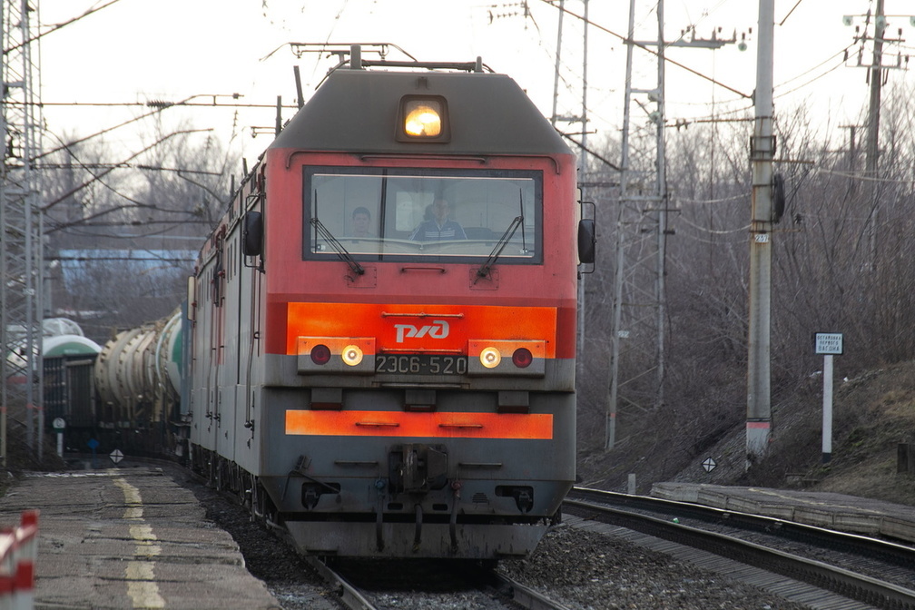В Омской области три вагона грузового поезда сошли с рельсов