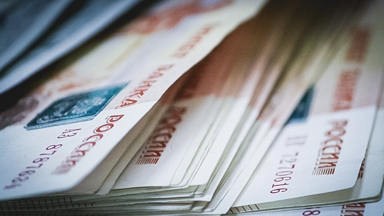 Лже-банкиры выманили у омского инженера 1 млн рублей