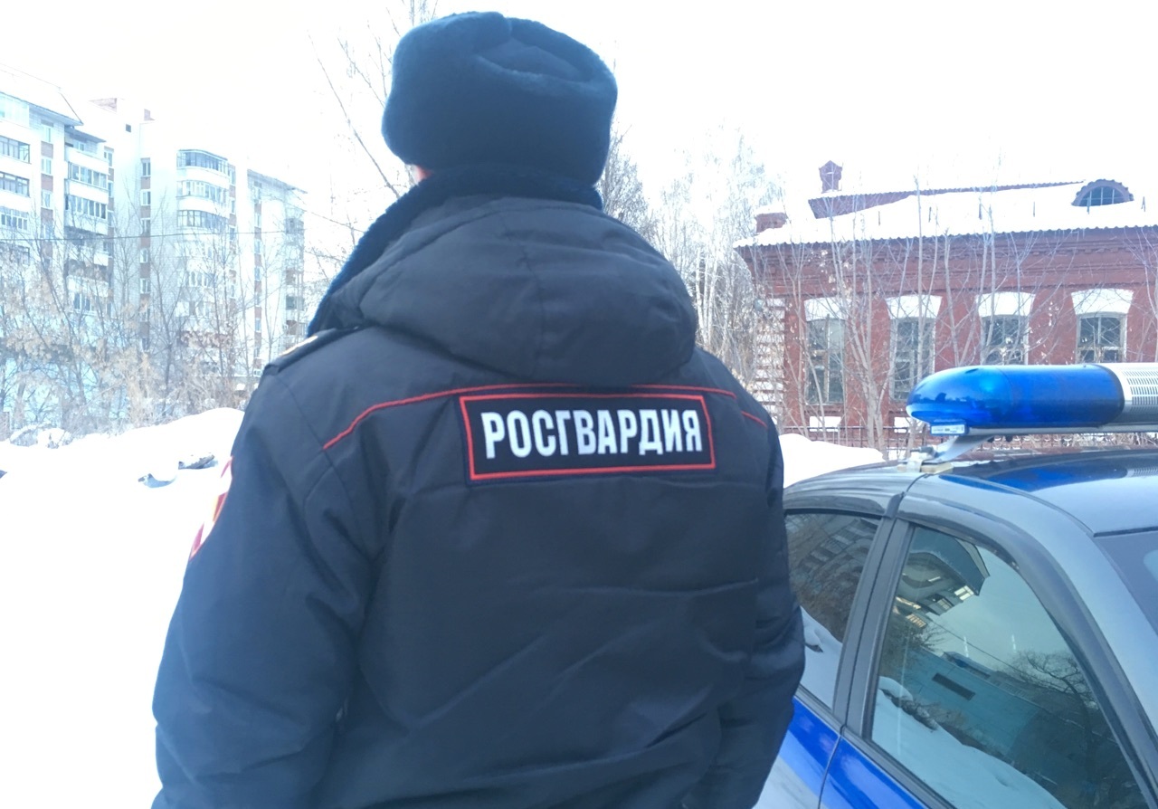 В Омске 77-летняя пенсионерка забыла дорогу домой и едва не замерзла на улице