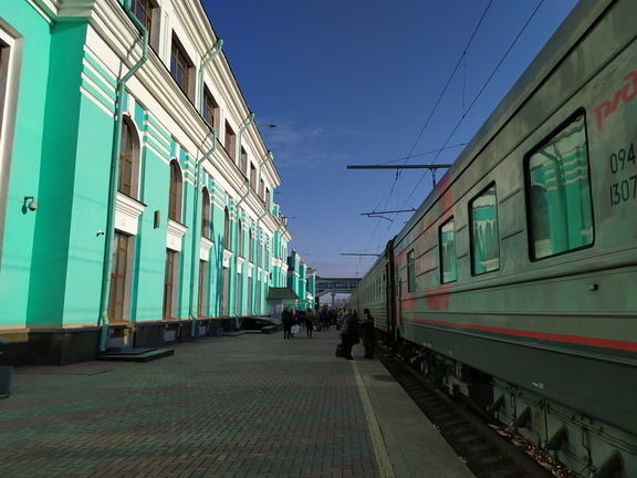 Из-за коронавируса с 15 апреля отменяются поезда, идущие через Омск