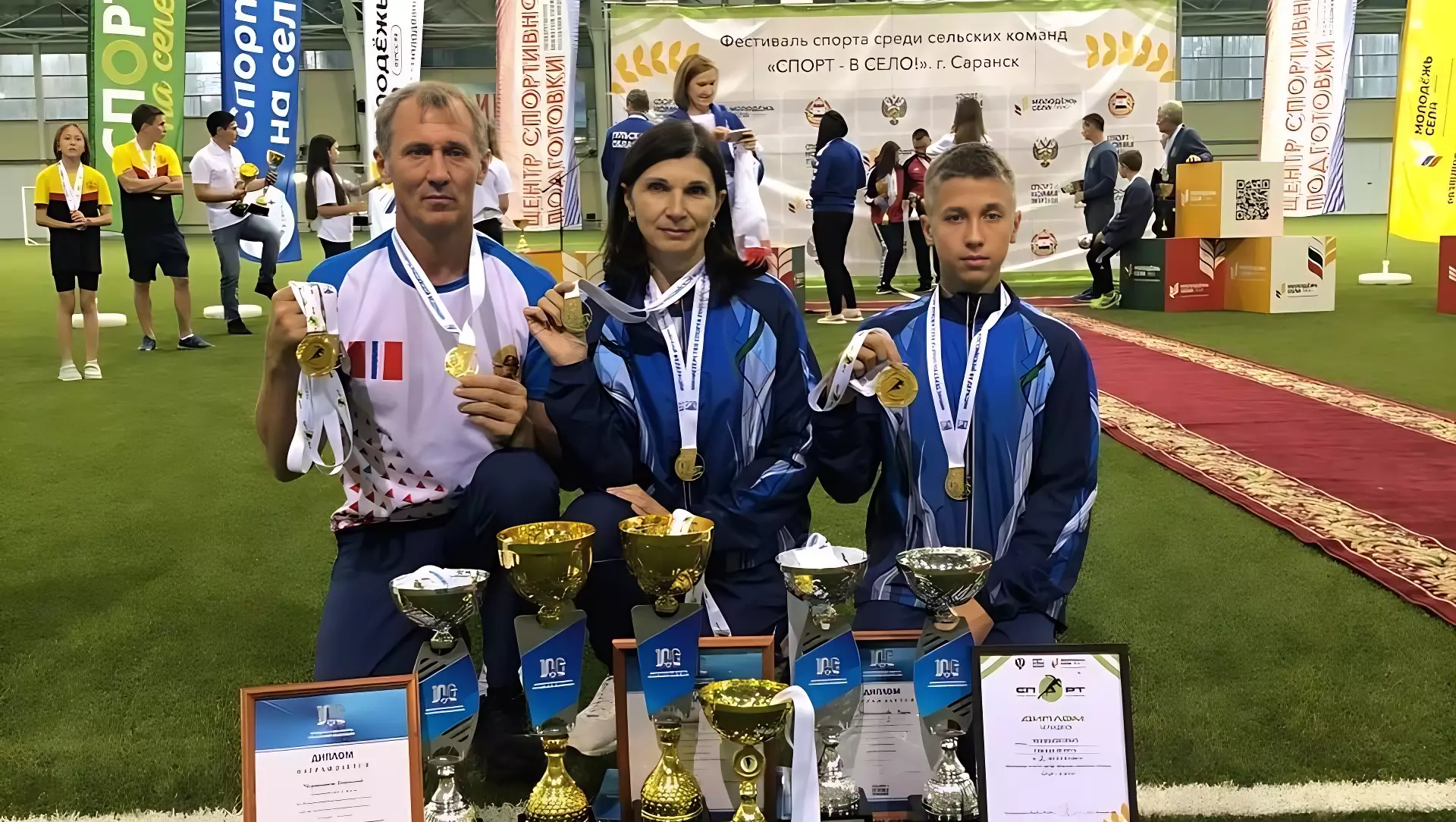 Семья из Омского района выиграла шесть кубков на Всероссийском фестивале спорта
