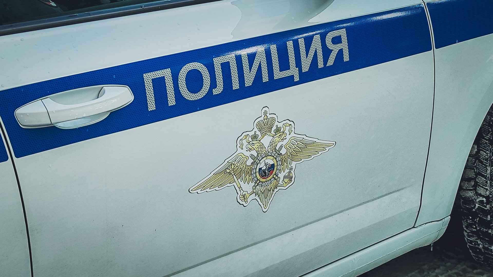 Омские полицейские разыскивают мужчину, укравшего велосипед в Центральном округе