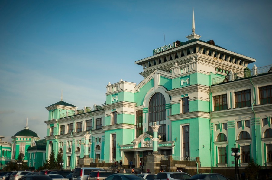 Железнодорожный вокзал в Омске, 2021 год
