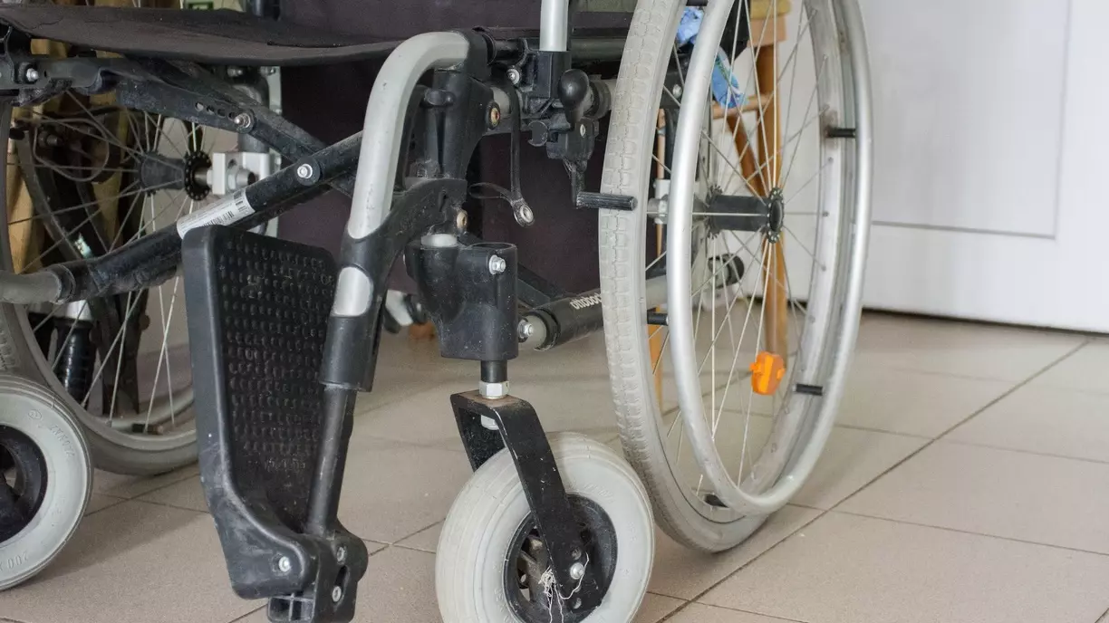 Для омичей-инвалидов обустроят 20 специальных остановок и переходов