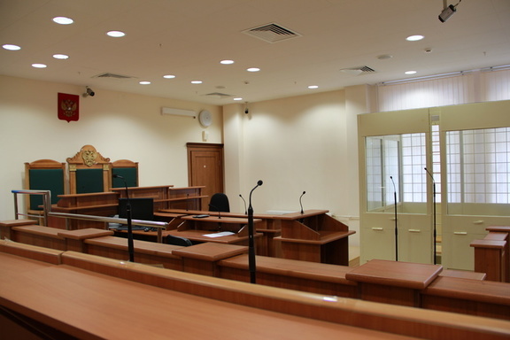 Суд передвинул дату оглашения нового приговора по делу омского «мальчика на гречке»