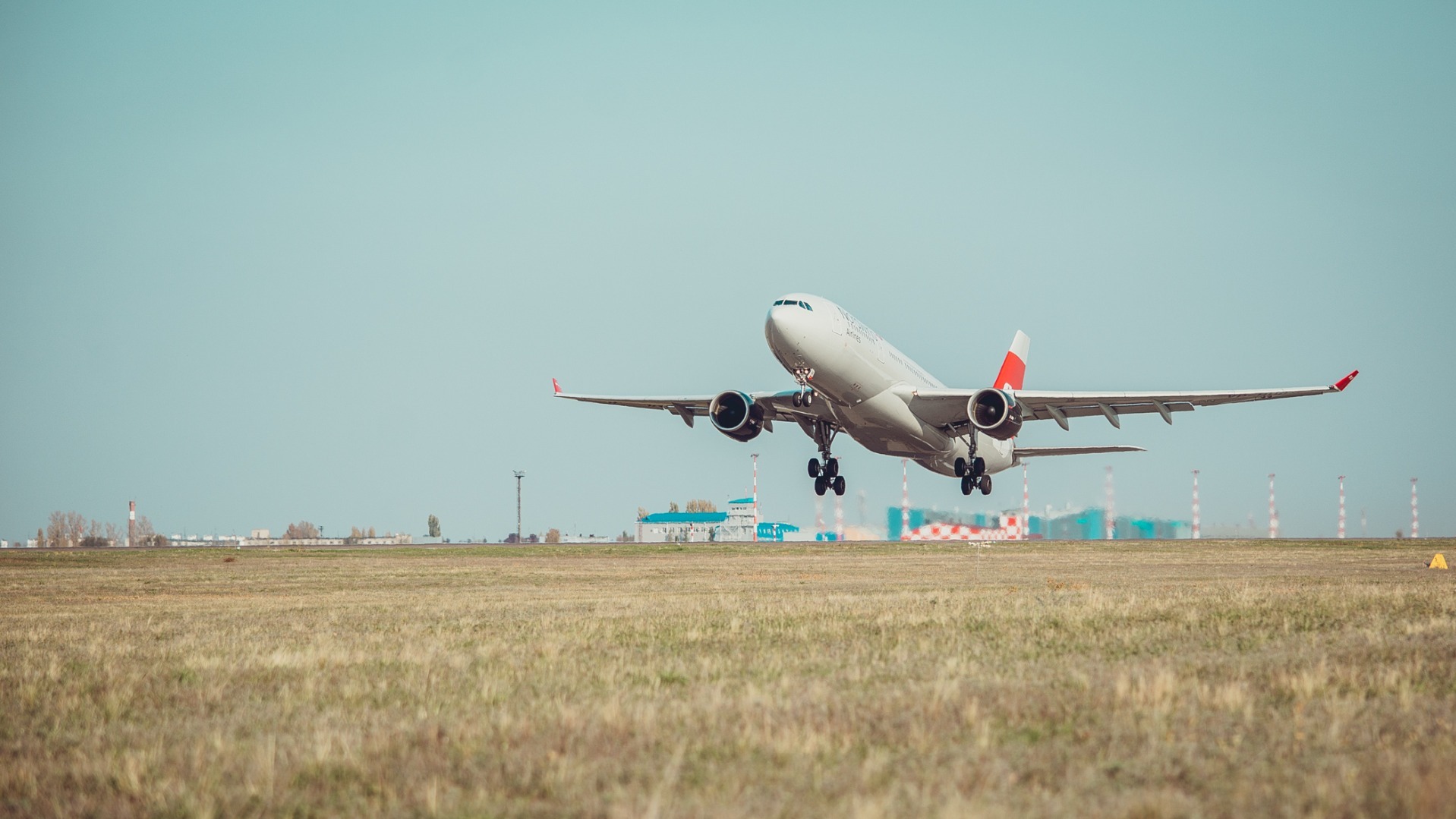 Омская авиакомпания запустит  чартерные рейсы в Турцию