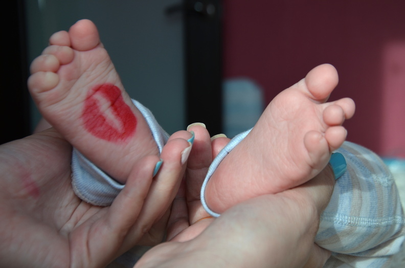 Беби-бум: в Омске заявили о росте рождаемости впервые за шесть лет