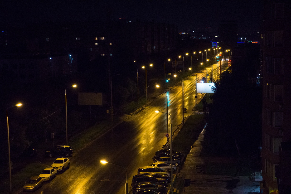 Омской мэрии удалось найти подрядчика на освещение Красноярского тракта