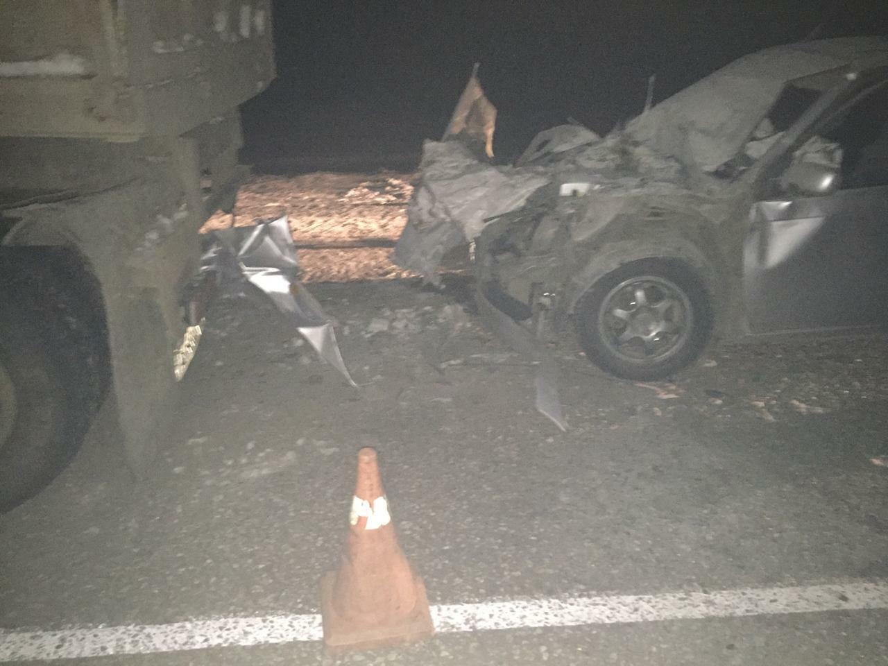 Под Омском в аварии с КАМАЗом погиб водитель легкового авто