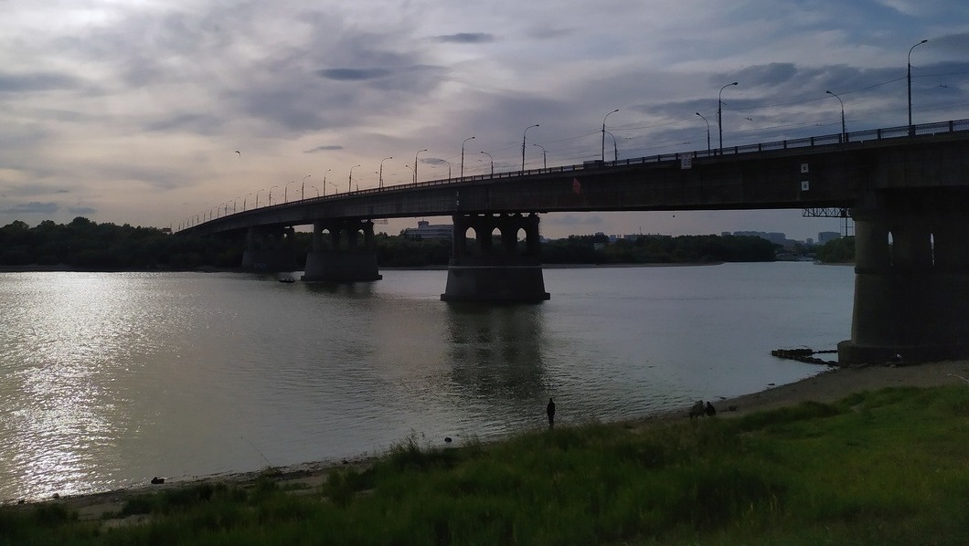 Депстрой будет судиться с подрядчиком по ремонту Ленинградского моста в Омске