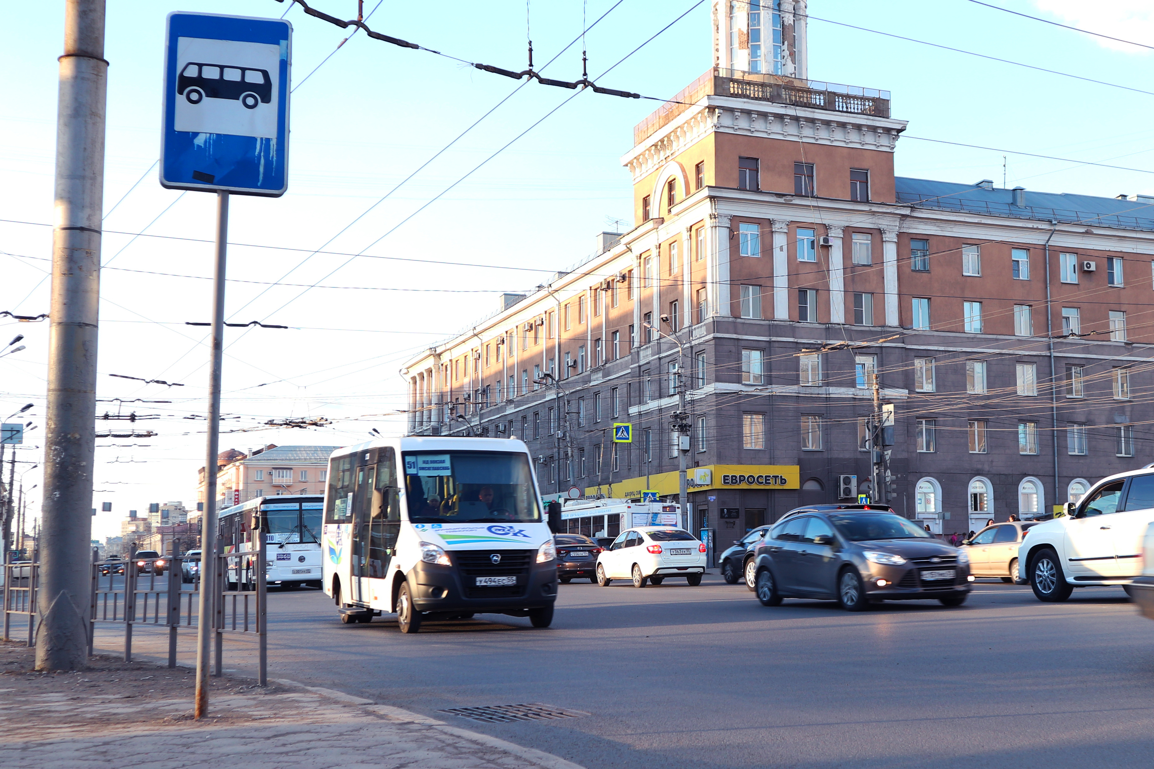 В Омске автобус сняли с «фантомного» рейса № 322