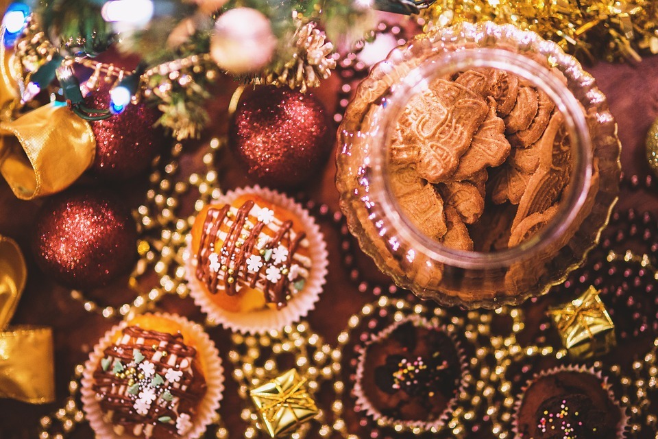 В Роспотребнадзоре рассказали омичам, как выбрать новогодние сладости