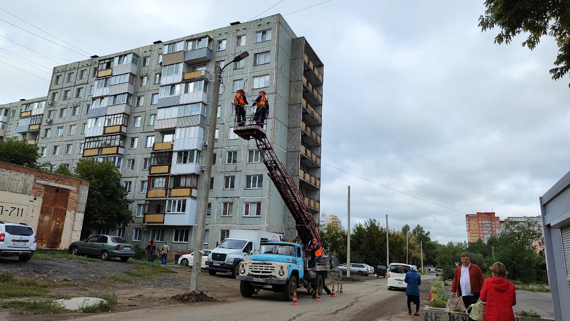 «Омскэлектро» построит новую линию наружного освещения по улице Ермака