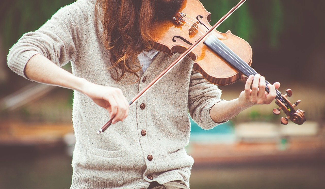 В Омске международный конкурс скрипачей перенесли на 2021 год