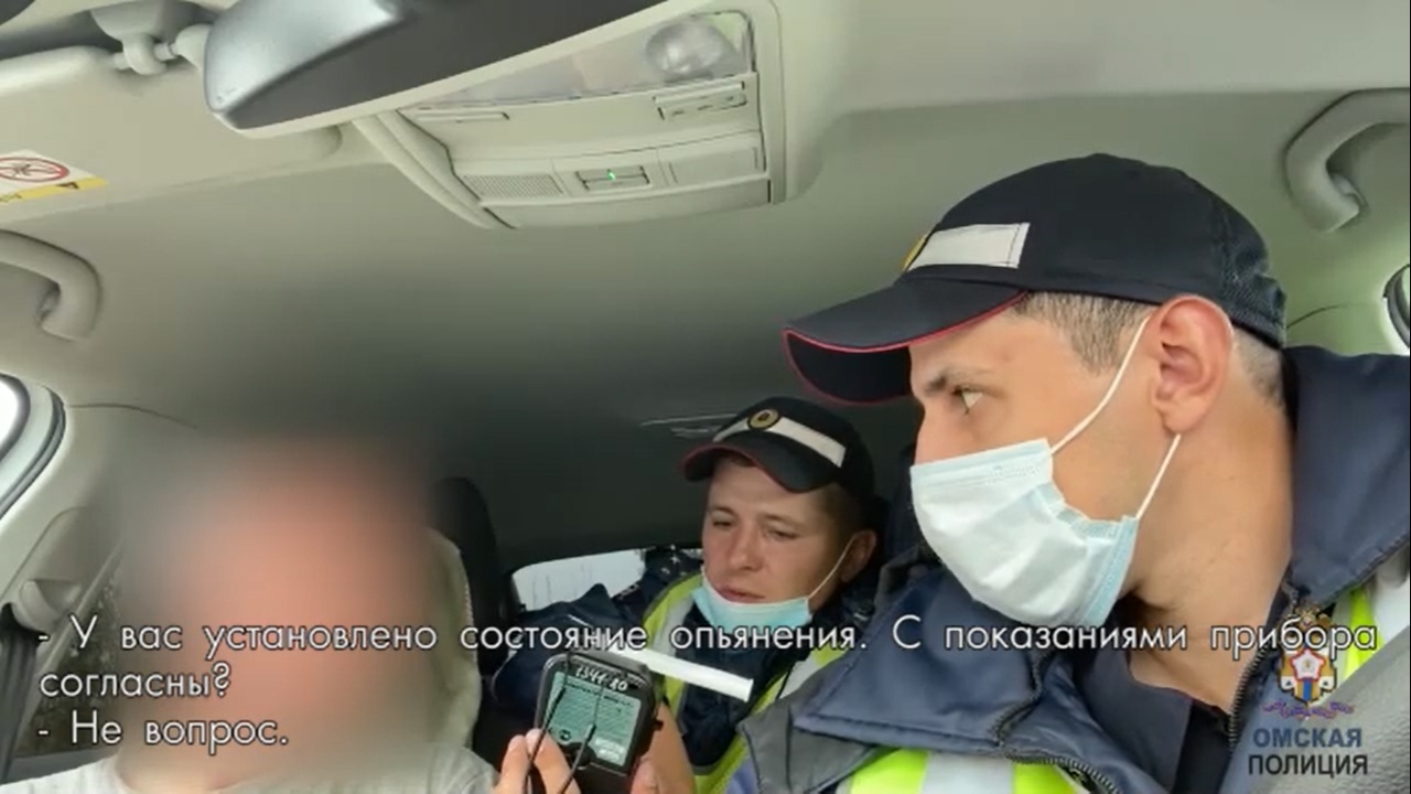 Водитель фуры попался омской полиции после бутылки пива