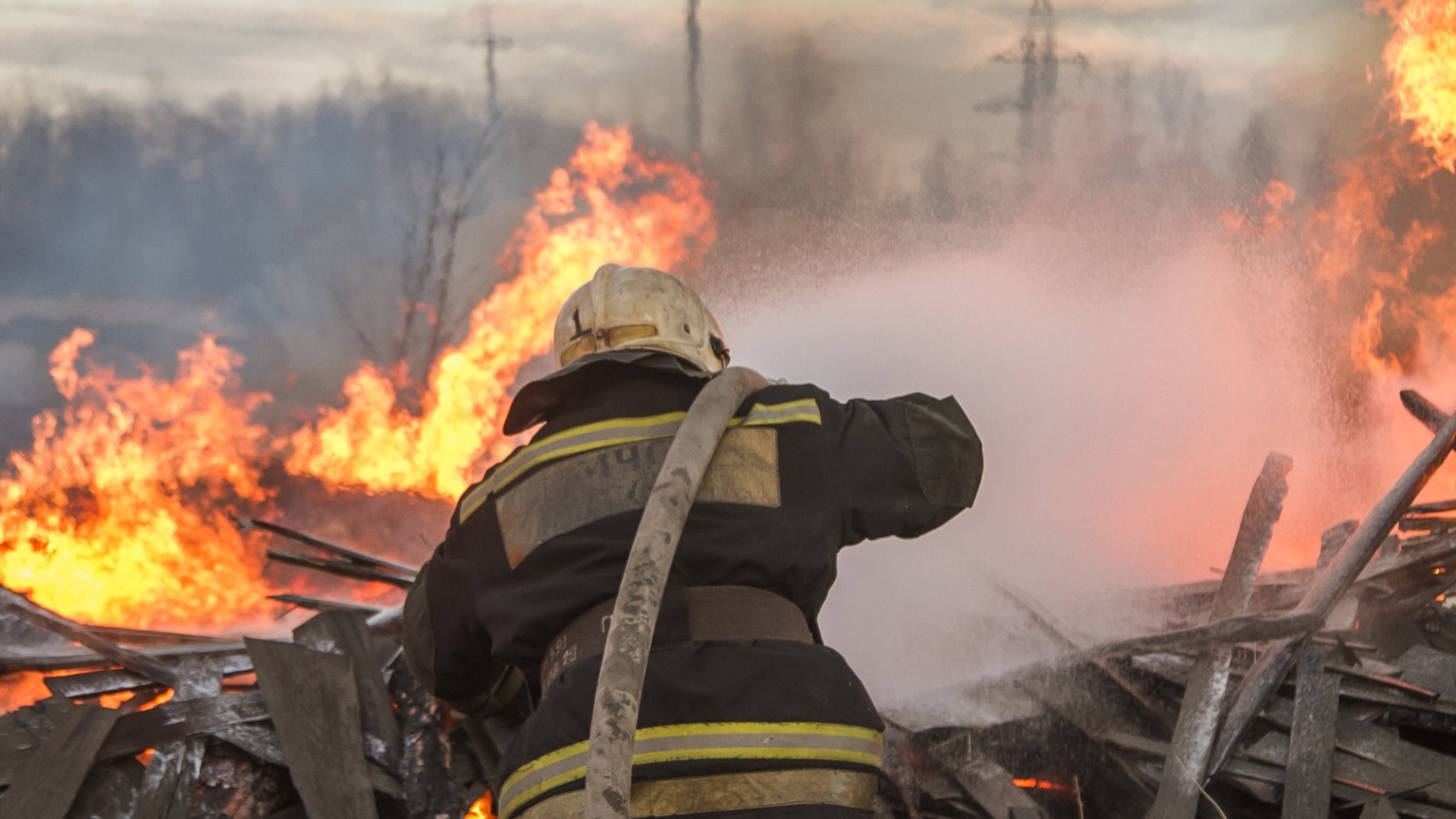 Дорогие пожары. Омичи заплатят 3 млн рублей за нарушение опасного режима