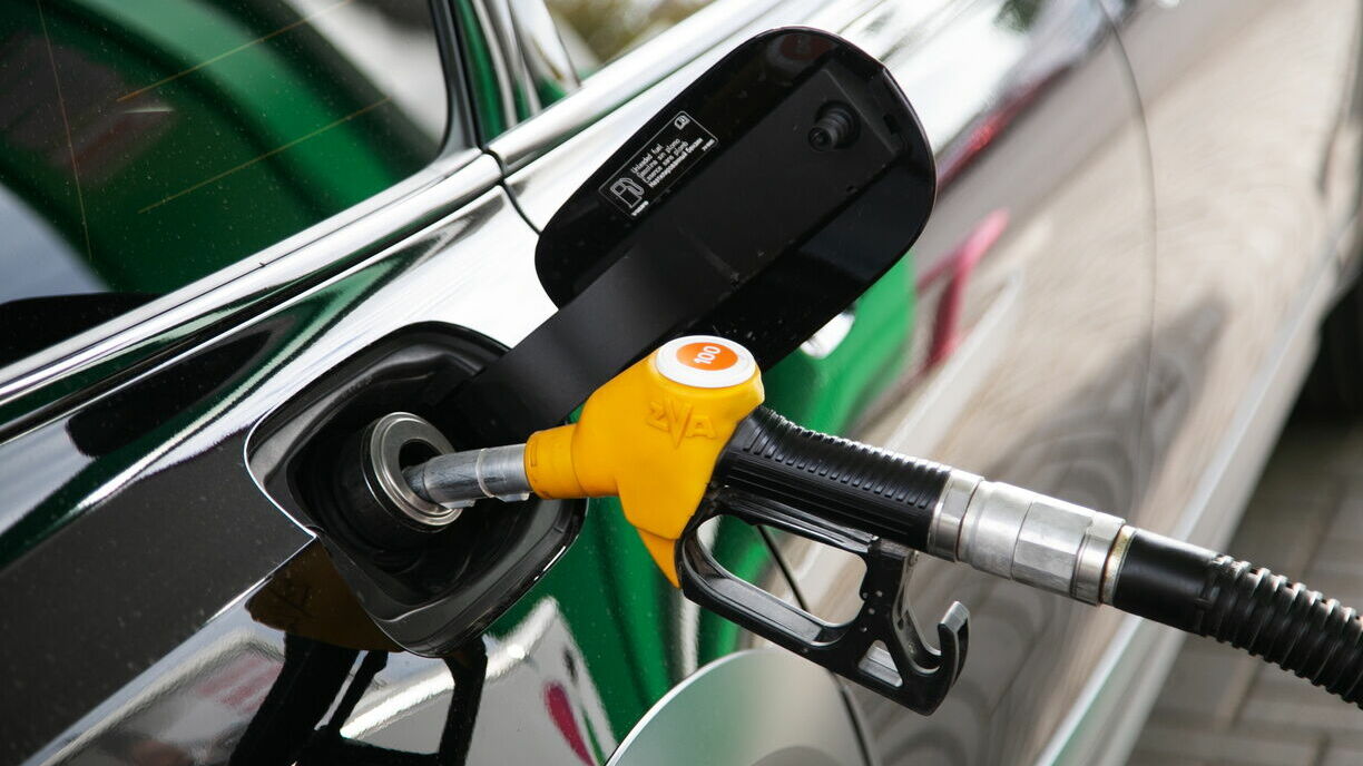 В конце прошлого года бензин в Омске оказался одним из самых дешевых в Сибири