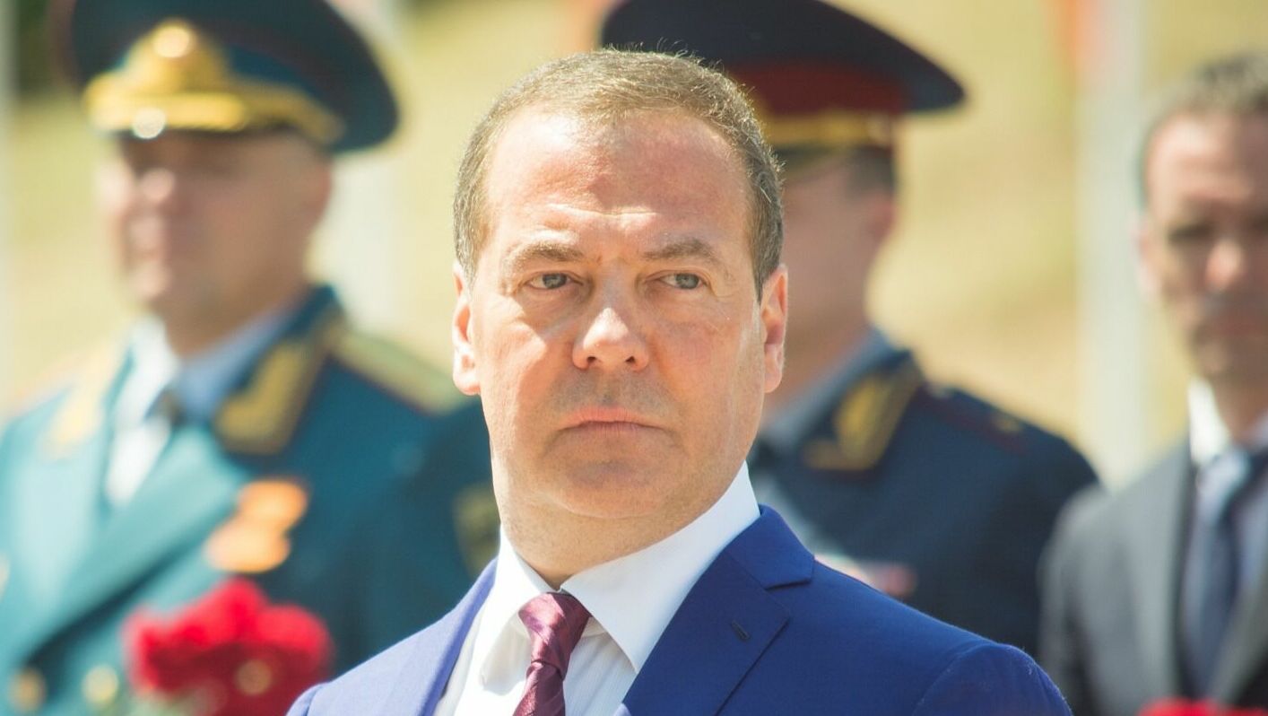 Дмитрий Медведев высказался о поездке на омский оборонный завод